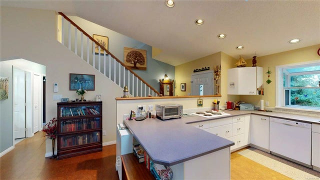 4 of 31 - 1217 The Strand St, Gabriola Island, BC