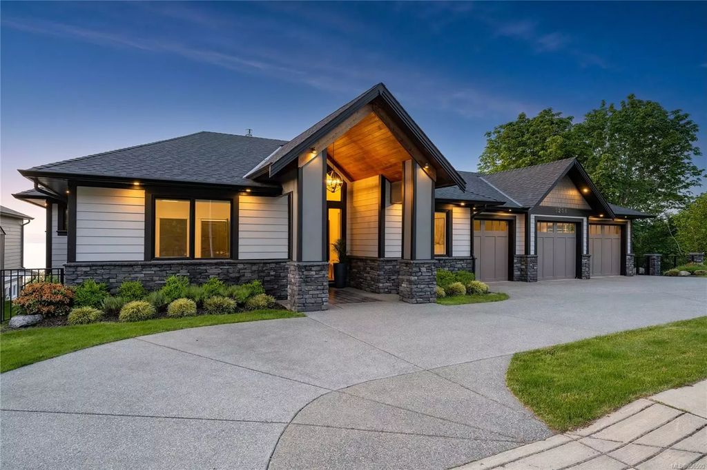 5238 Norton Rd, Nanaimo