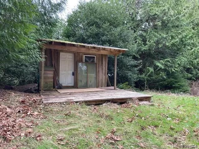 4 of 10 - 636 Balsam St, Gabriola Island, BC