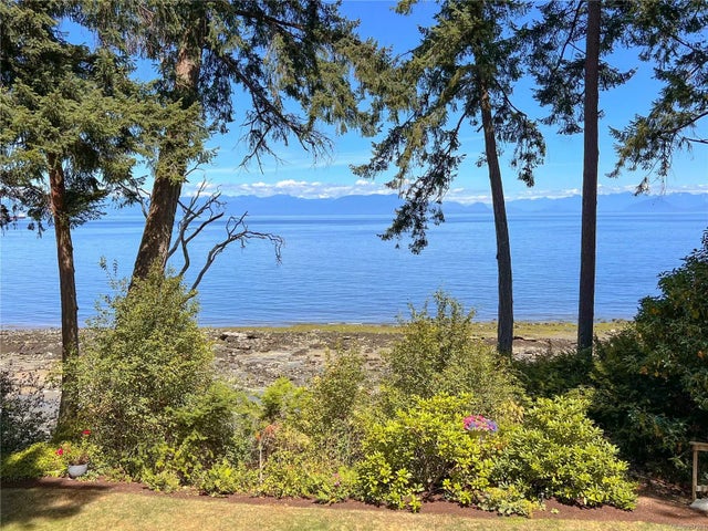 2 of 35 - 1250 The Strand Rd, Gabriola Island, BC