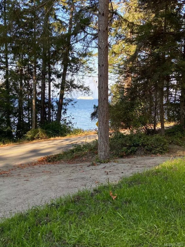 2 of 36 - Lot 2 Berry Point Rd, Gabriola Island, BC