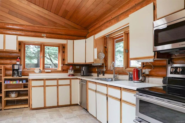 3 of 57 - 921 Bertha Ave, Gabriola Island, BC