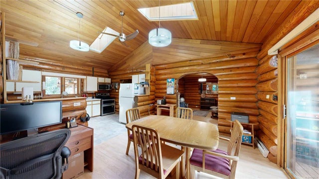 4 of 57 - 921 Bertha Ave, Gabriola Island, BC