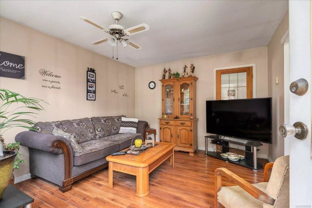 2 of 34 - 1868 Errington Rd, Errington, BC