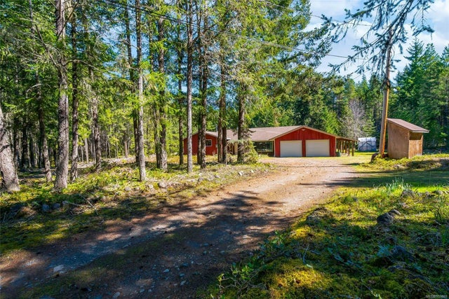 1 of 37 - 1176 Englishman River Rd, Errington, BC