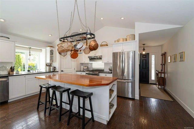 4 of 40 - 1811 Vee Rd, Cowichan Bay, BC