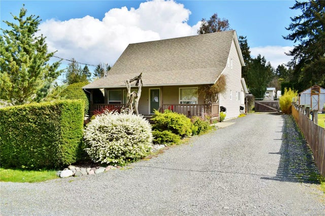 1 of 58 - 7985 Berridge St, Crofton, BC