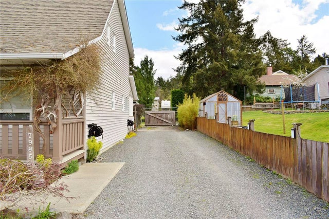 2 of 58 - 7985 Berridge St, Crofton, BC