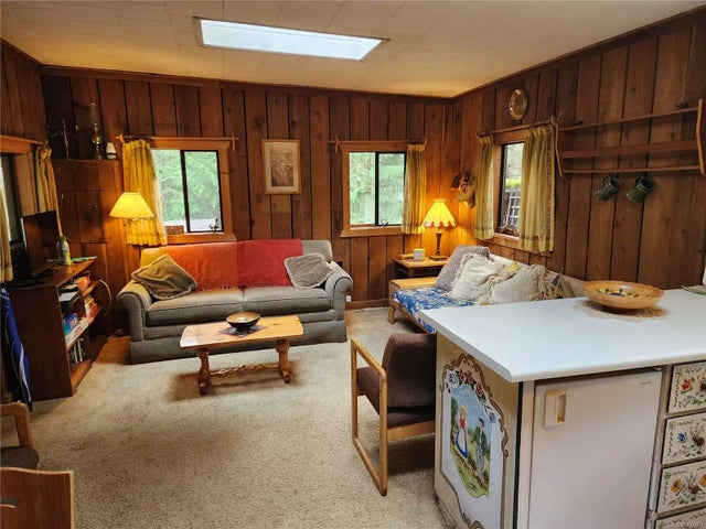 5 of 12 - 275 Malaspina Dr, Gabriola Island, BC