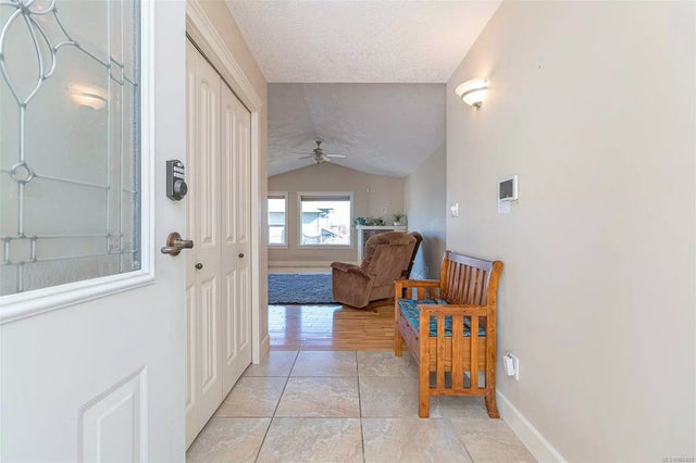 3 of 37 - 1723 Robert St, Crofton, BC