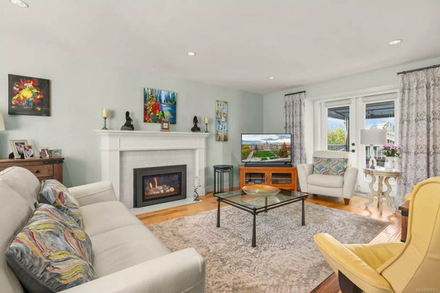 4 of 48 - 1584 Clive Dr, Oak Bay, BC