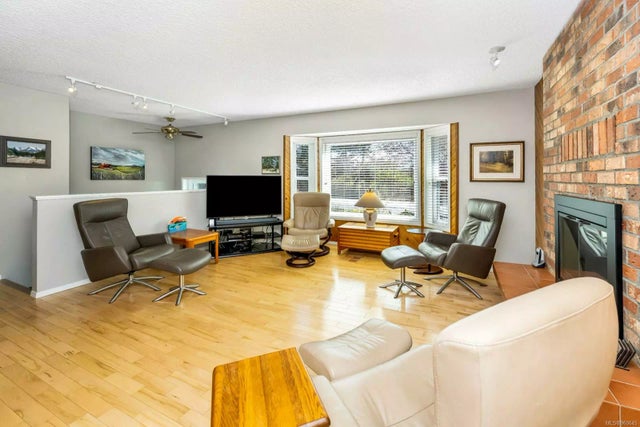 4 of 34 - 1719 Ordano Rd, Cowichan Bay, BC