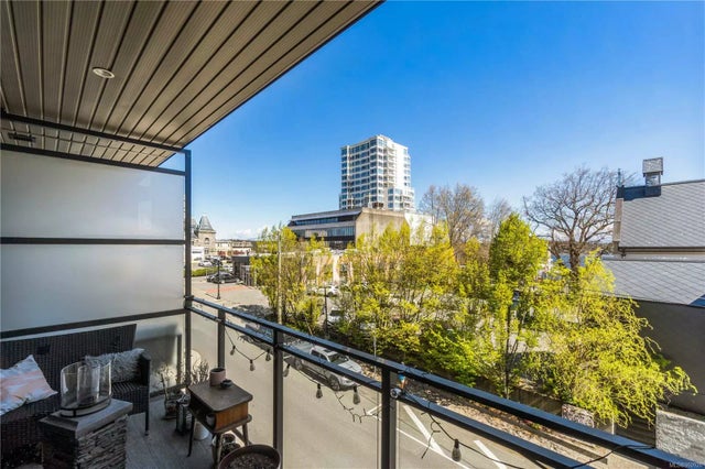 4 of 33 - 91 Chapel St 306, Nanaimo, BC