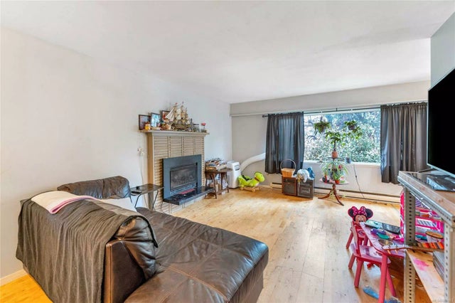 5 of 22 - 3145 Cook St, Chemainus, BC