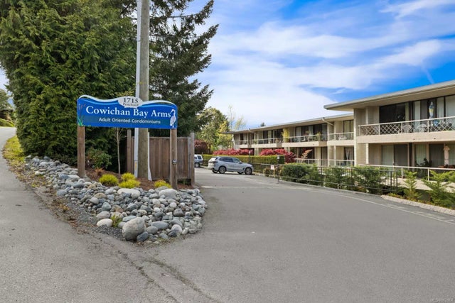 2 of 31 - 1715 Pritchard Rd 302, Cowichan Bay, BC