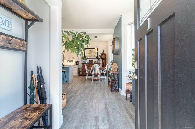 4 of 37 - 2886 Oak St 1, Chemainus, BC