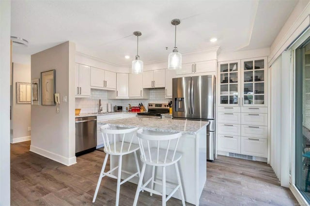 4 of 29 - 9876 Esplanade St 202, Chemainus, BC