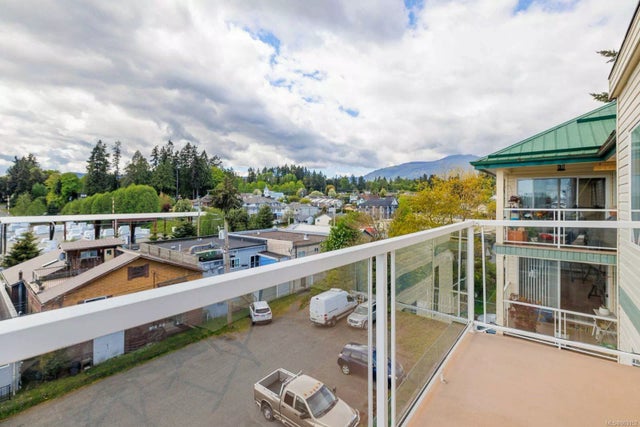 4 of 44 - 9876 Esplanade St 402, Chemainus, BC