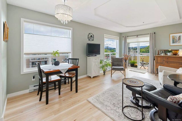 5 of 44 - 9876 Esplanade St 402, Chemainus, BC