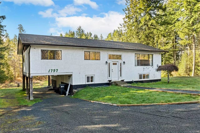 3 of 38 - 1757 Errington Rd, Errington, BC