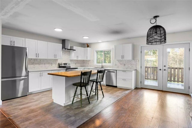 5 of 38 - 1757 Errington Rd, Errington, BC