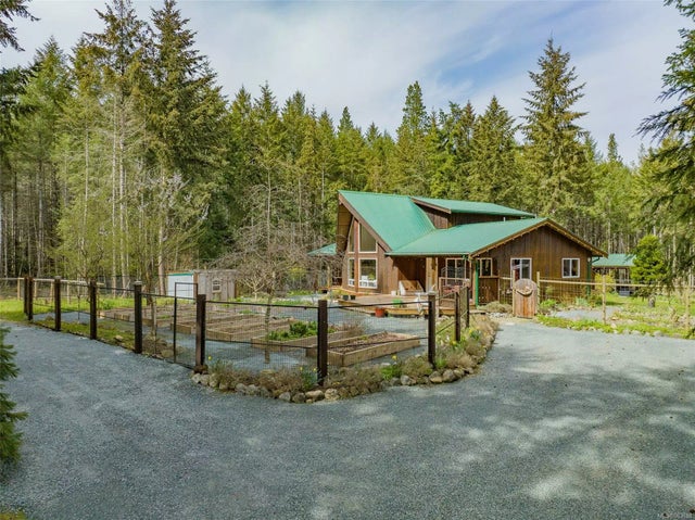 2 of 86 - 1029 Englishman River Rd, Errington, BC