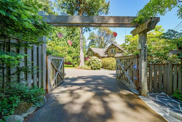 2 of 94 - 3399 Stephenson Point Rd, Nanaimo, BC