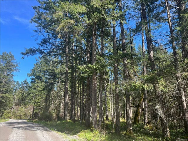 1 of 12 - 2745 Dorby Way, Gabriola Island, BC