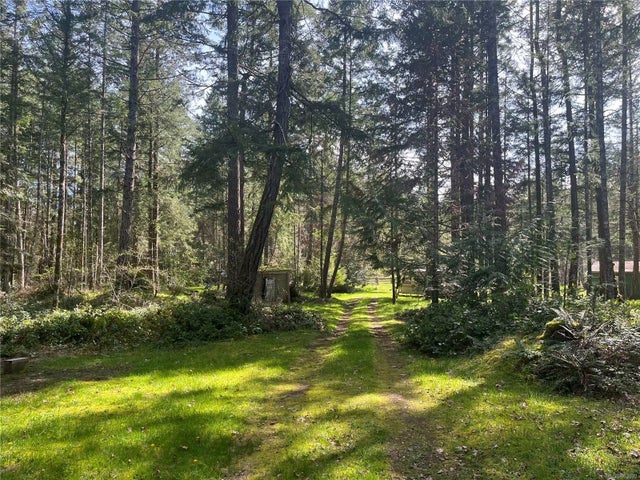 3 of 12 - 2745 Dorby Way, Gabriola Island, BC