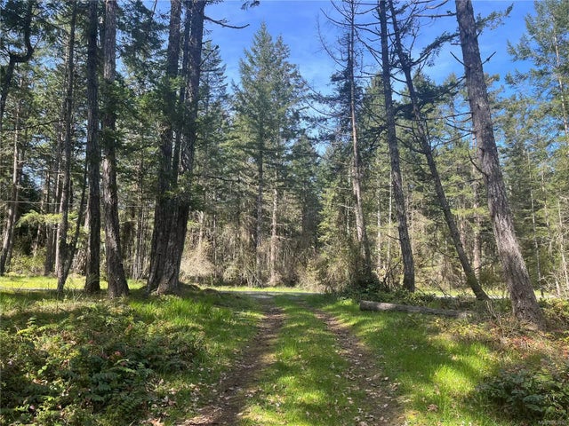 4 of 12 - 2745 Dorby Way, Gabriola Island, BC