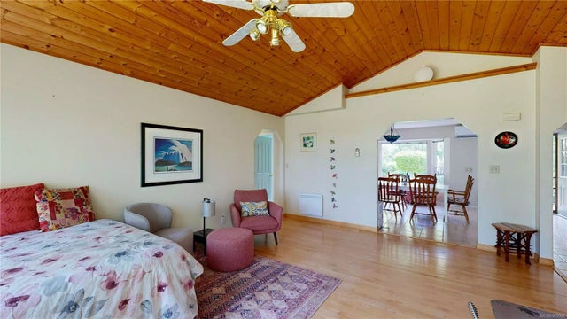 4 of 29 - 904 Redwood Rd, Gabriola Island, BC