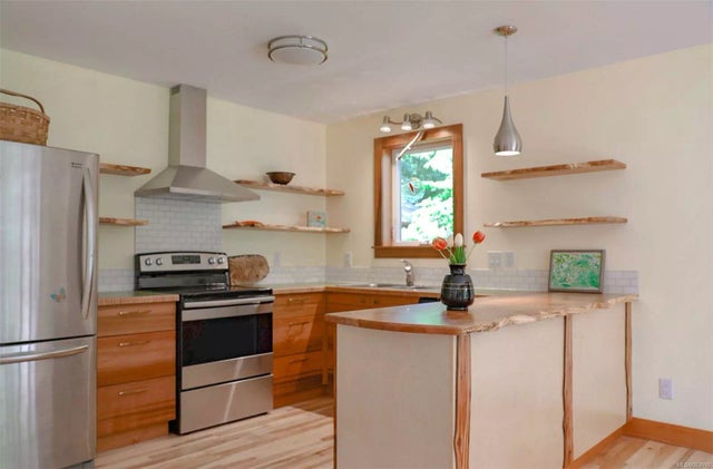 3 of 34 - 339 Maudie Miller Dr, Gabriola Island, BC