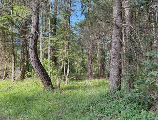 3 of 15 - Lt 64 Tashtego Cres, Gabriola Island, BC