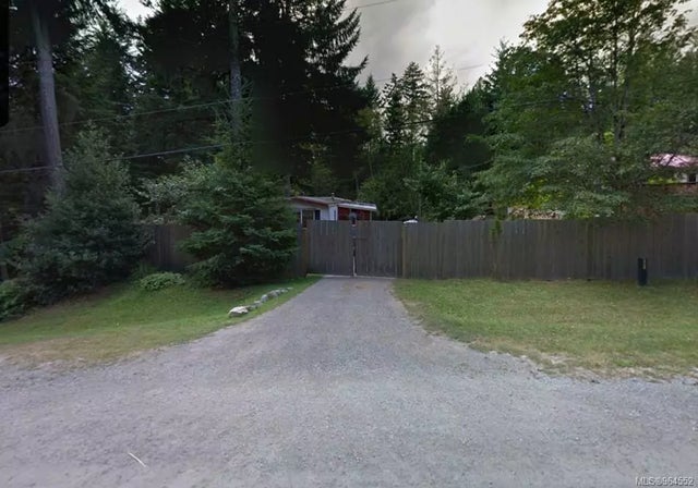 1 of 31 - 735 Burnside Dr, Gabriola Island, BC