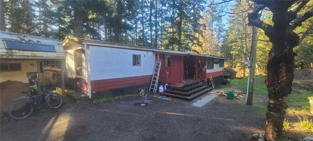 3 of 31 - 735 Burnside Dr, Gabriola Island, BC