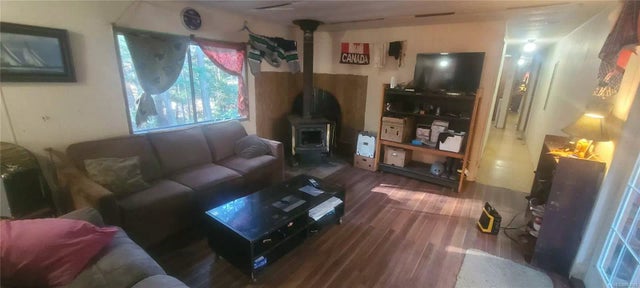 4 of 31 - 735 Burnside Dr, Gabriola Island, BC