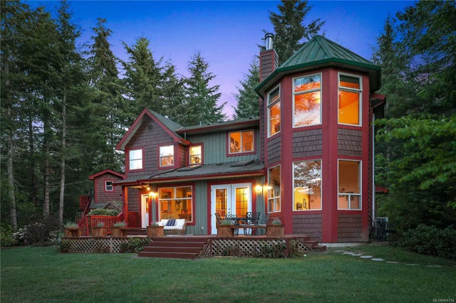 1 of 70 - 1144 Willoughby Rd, Merville, BC