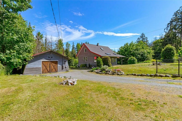 1 of 43 - 1049 Fair Rd, Errington, BC