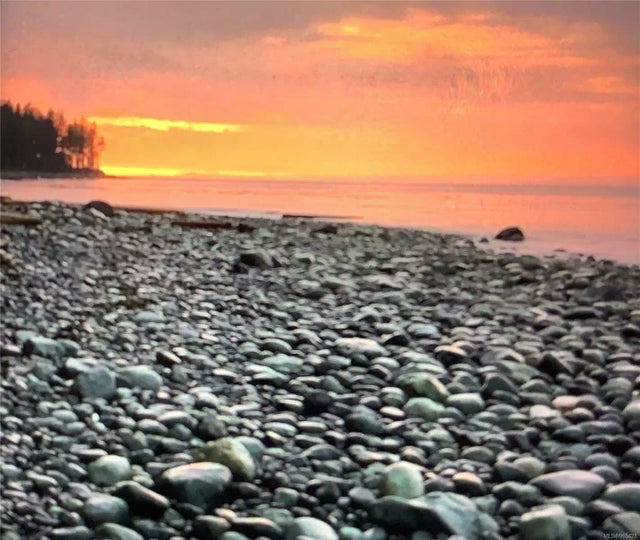 4 of 25 - Lot A Queen Charlotte St, Sointula, BC