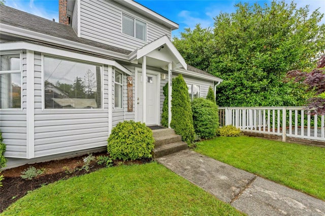 2 of 32 - 3000 Pine St, Chemainus, BC