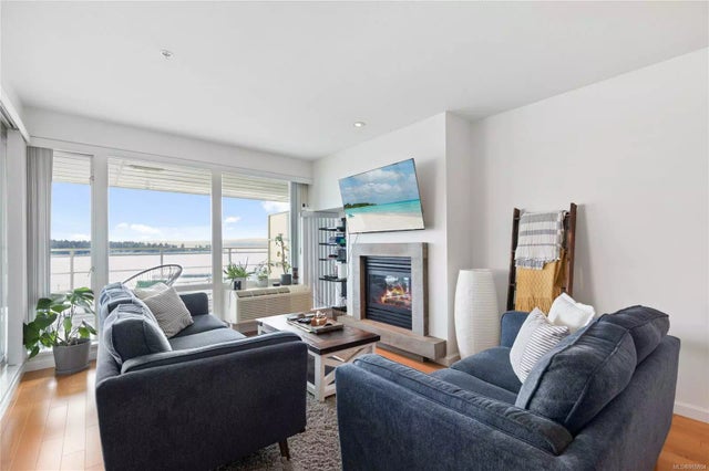 3 of 38 - 38 Front St 310, Nanaimo, BC