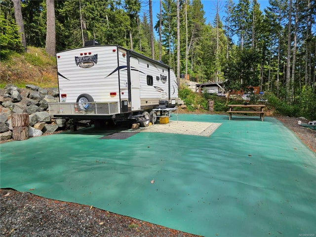 5 of 11 - 3712 Horne Lake Caves Rd, Qualicum Beach, BC