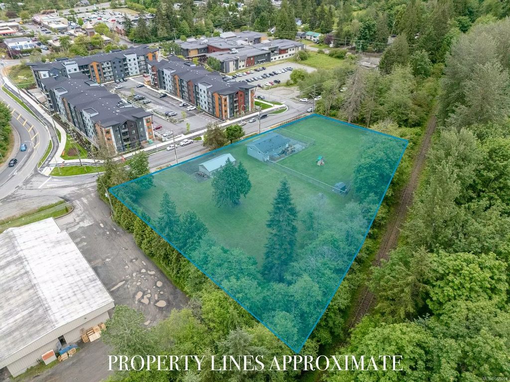 1303 Junction Ave, Nanaimo