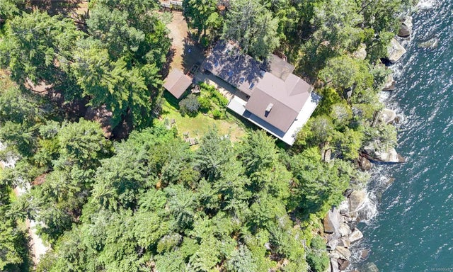 1 of 61 - 135 Easthom Rd, Gabriola Island, BC