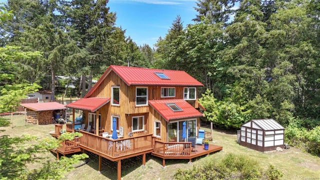 1 of 36 - 3045 Mander Rd, Gabriola Island, BC