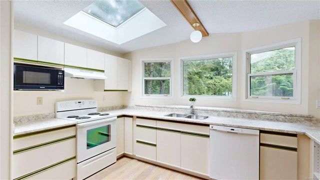 4 of 30 - 330 Penty Ave, Gabriola Island, BC