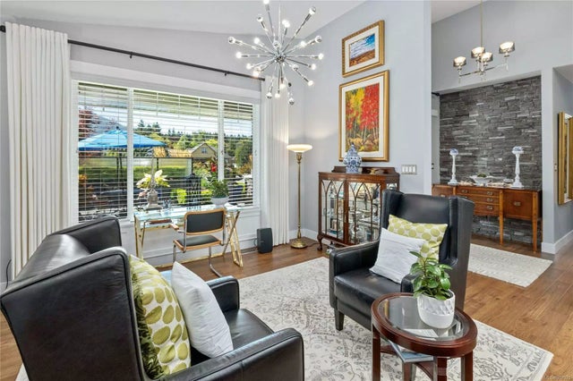 5 of 39 - 9838 Napier Pl, Chemainus, BC