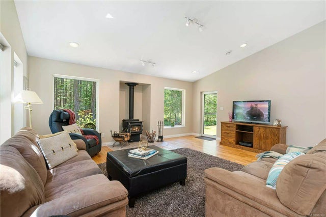 3 of 75 - 1060 Dobson Rd, Errington, BC