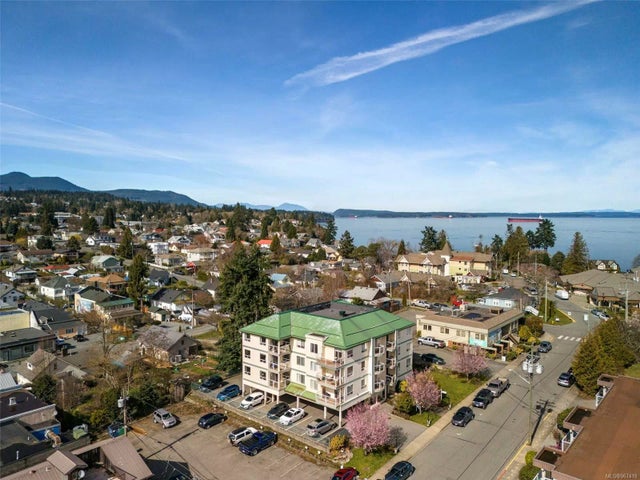 3 of 32 - 9876 Esplanade St 203, Chemainus, BC