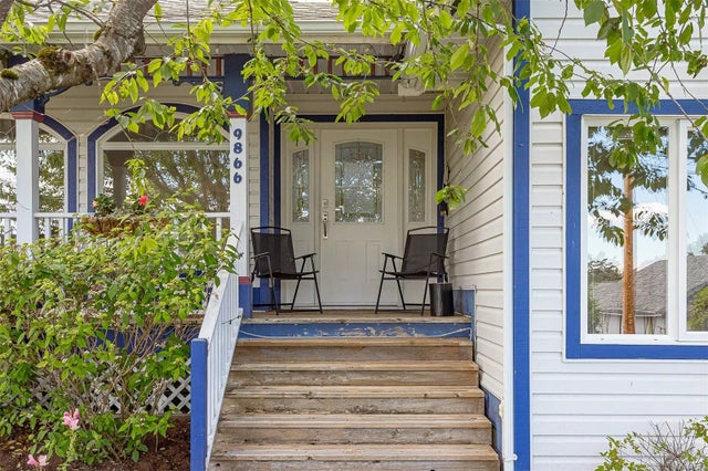3 of 49 - 9866 Willow St, Chemainus, BC